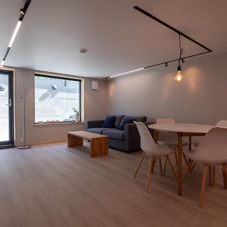 Tastefull And Modern Apartment With Parking Tromsø Esterno foto