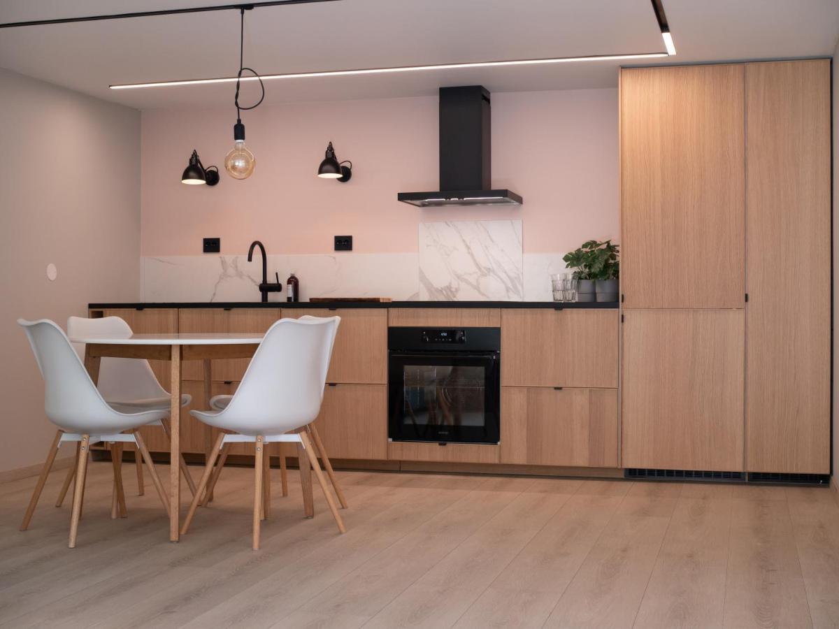 Tastefull And Modern Apartment With Parking Tromsø Esterno foto