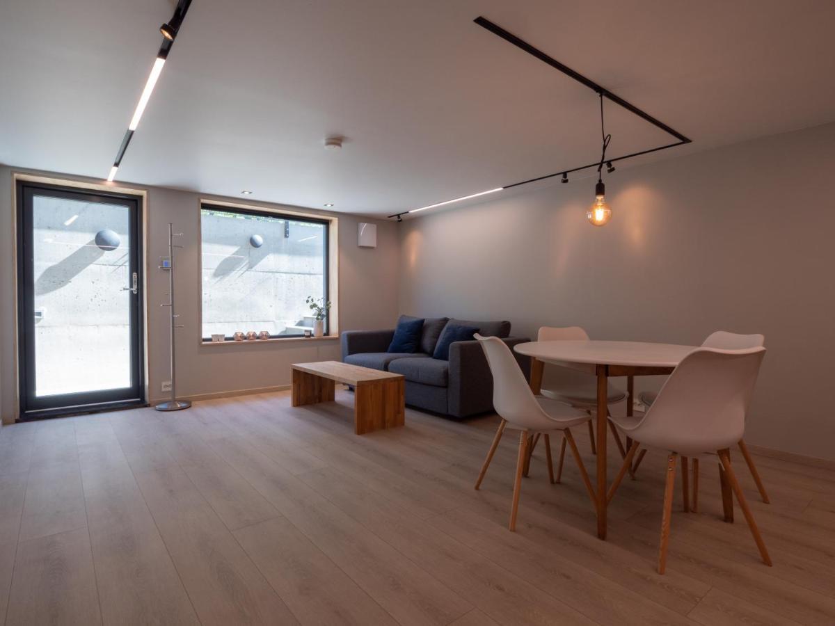 Tastefull And Modern Apartment With Parking Tromsø Esterno foto